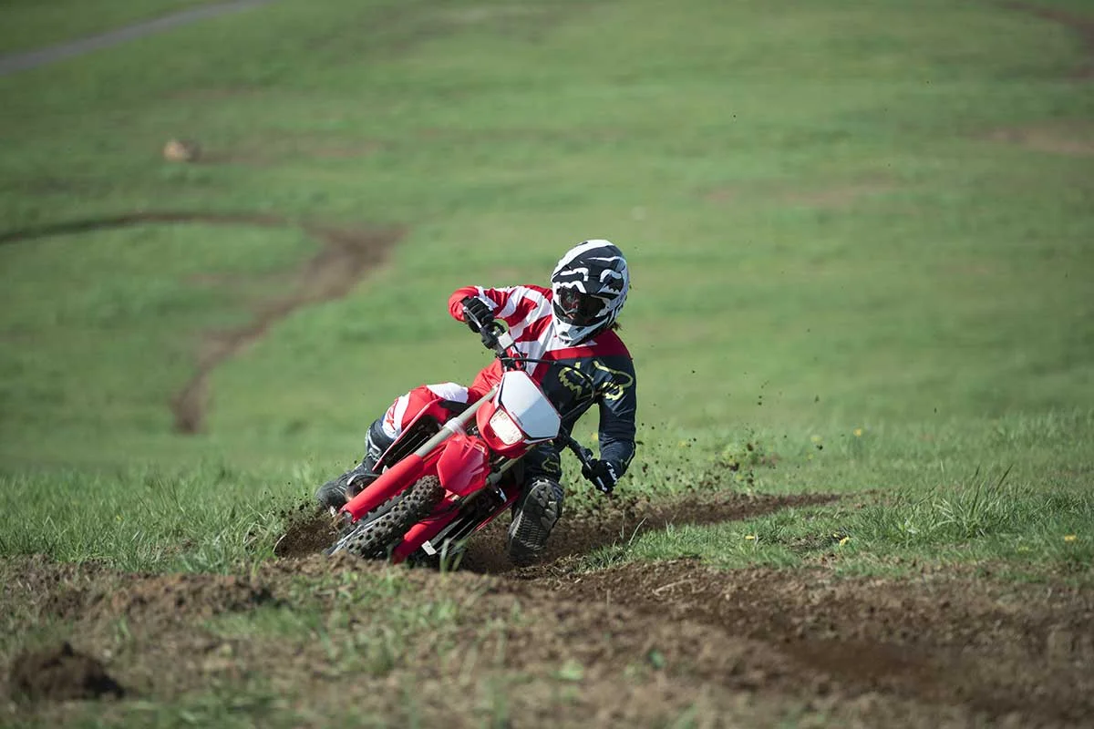 19-Honda-CRF450X_Action_1.jpg