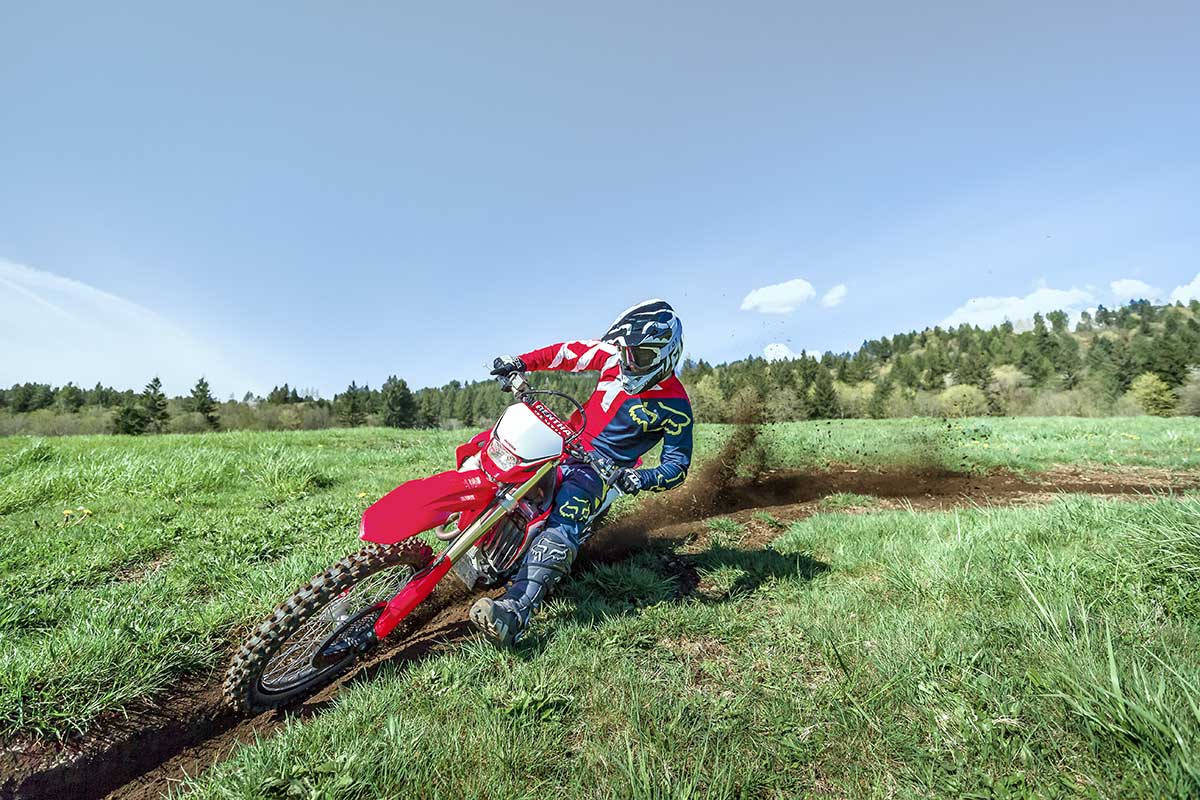 19-Honda-CRF450X_Action_6.jpg