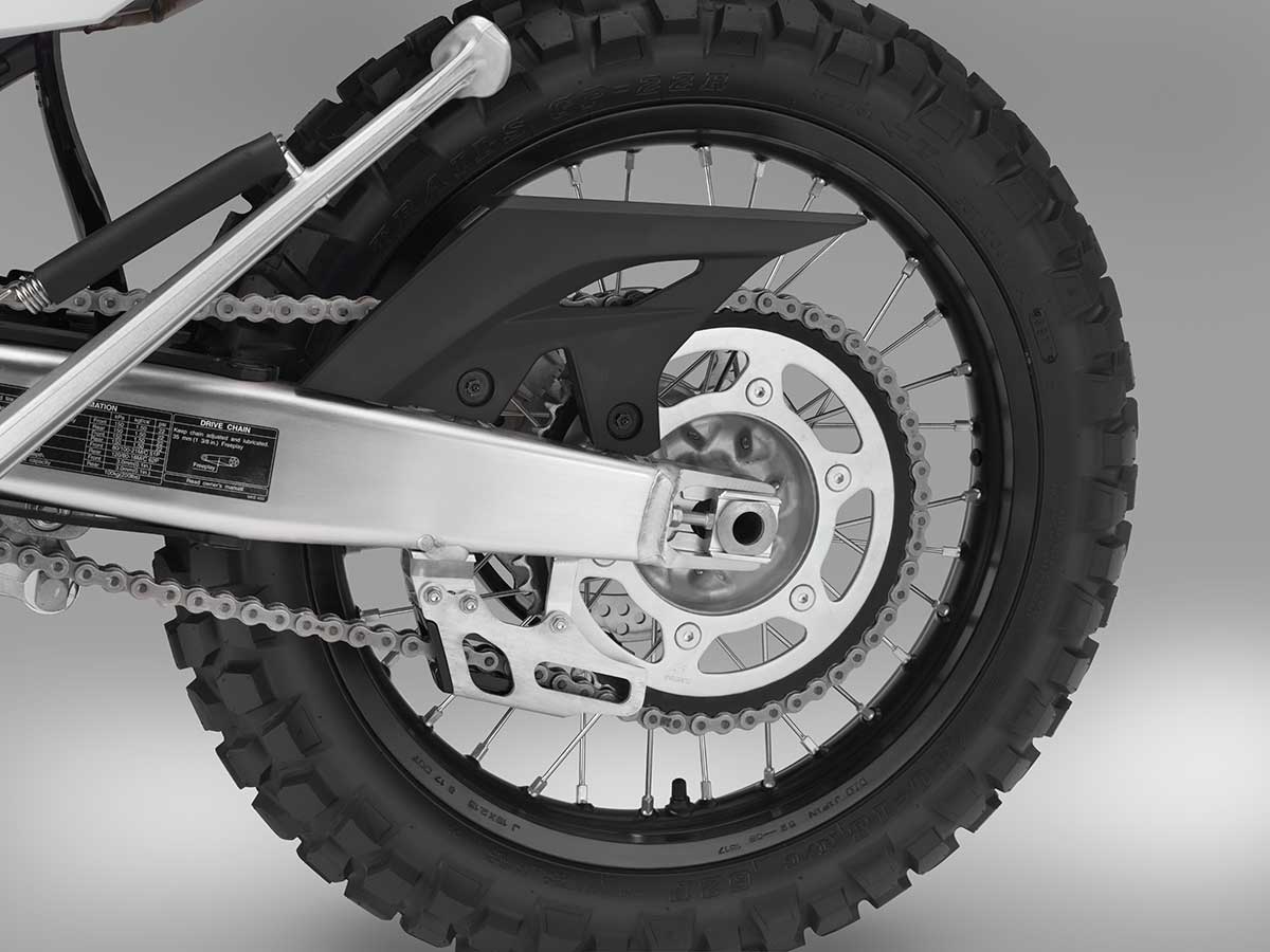19-Honda-CRF450L_chain-sprocket.jpg
