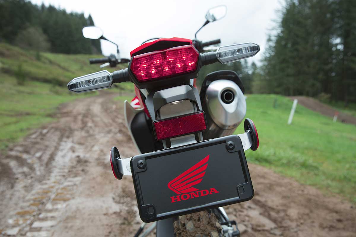 19-Honda-CRF450L_Beauty_2.jpg