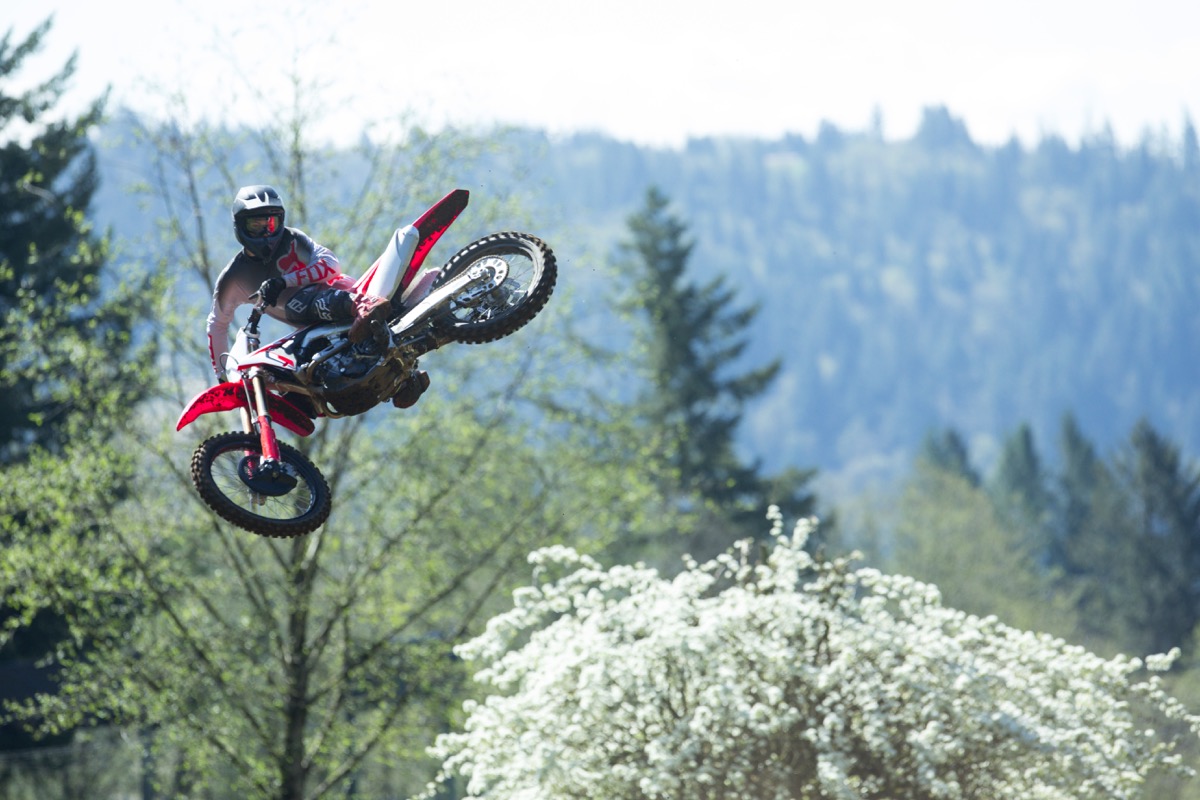19 Honda CRF250R_Action_3.jpg