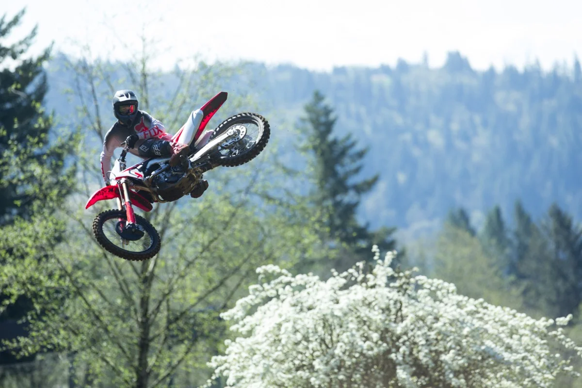 19 Honda CRF250R_Action_3.jpg