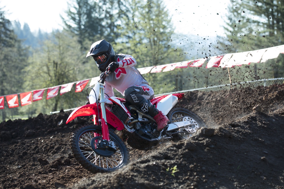 19 Honda CRF250R_Action_9.jpg