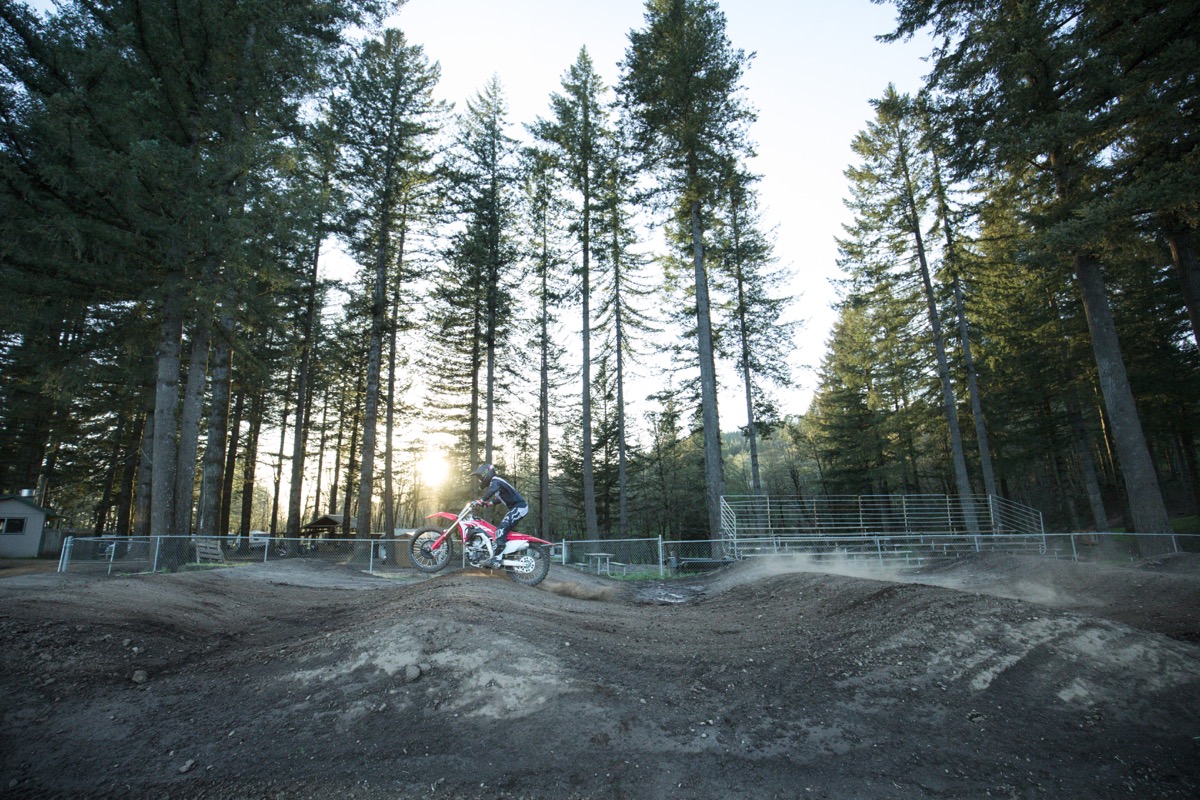 19 Honda CRF250R_Action_13.jpg
