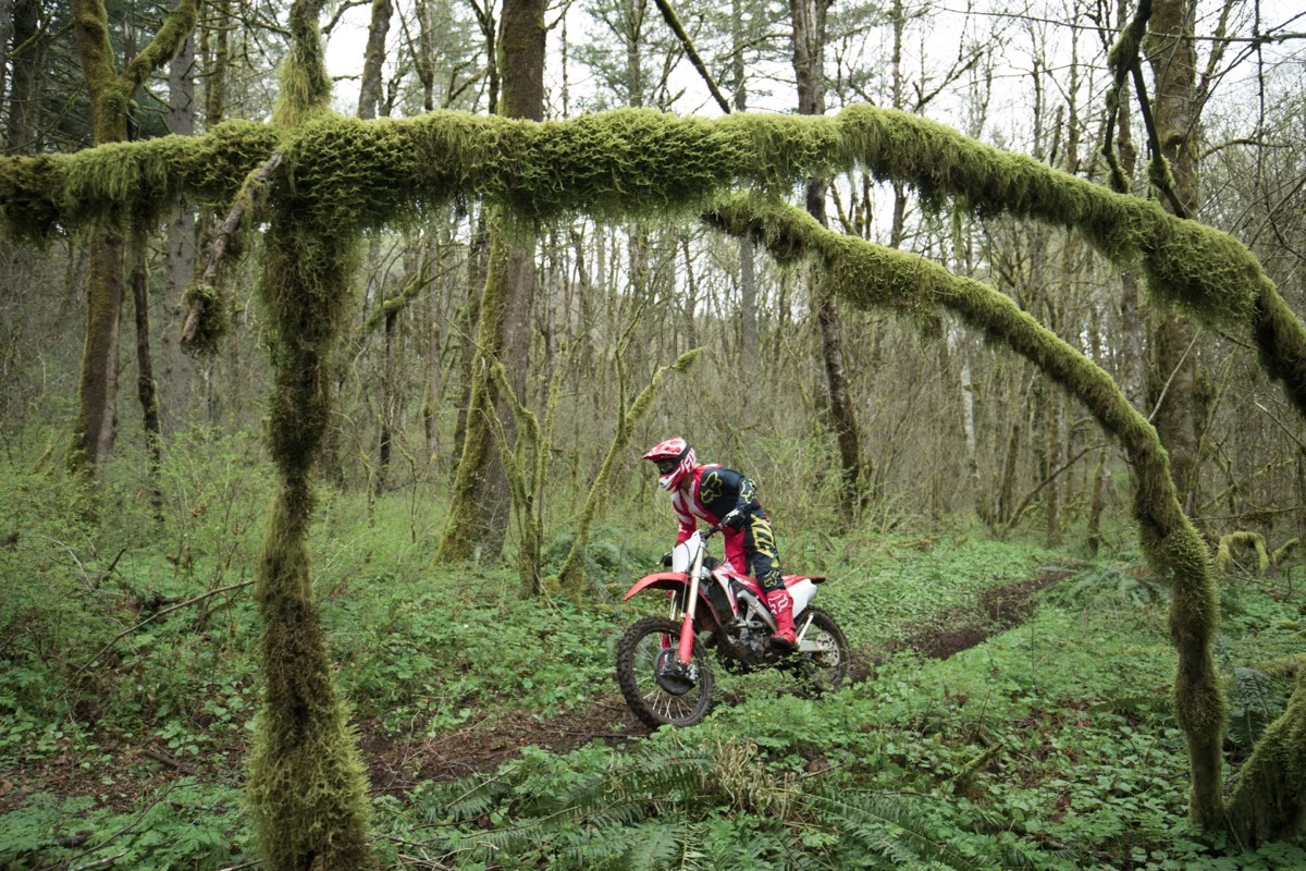 19 Honda CRF250RX_Action_6.jpg