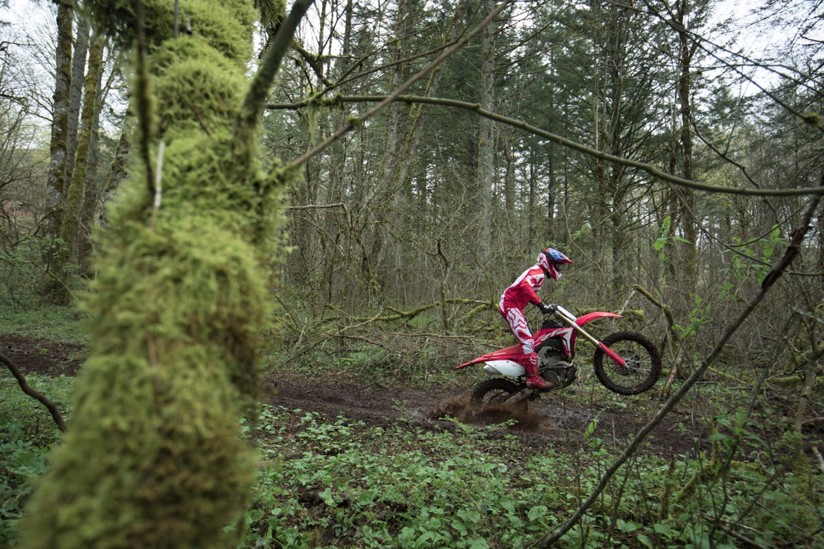 19 Honda CRF250RX_Action_7.jpg