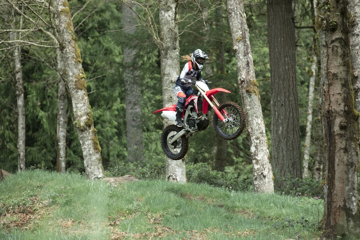 19 Honda CRF250RX_Action_8.jpg
