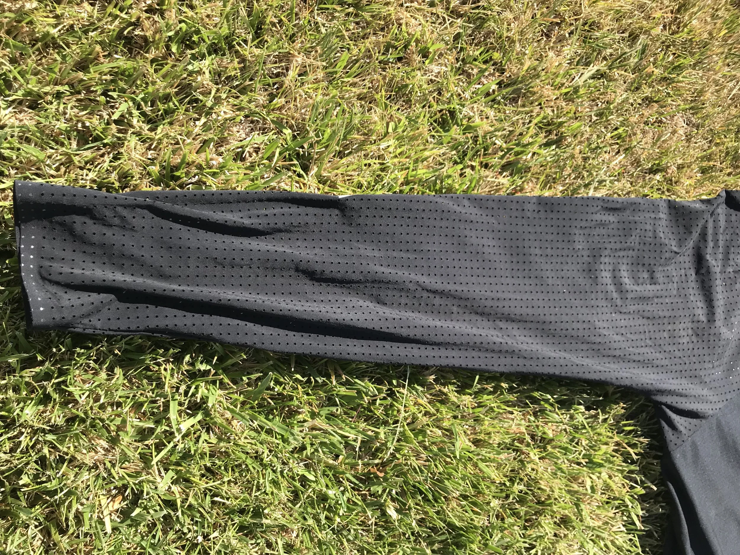This jersey is so comfortable when riding. Perforated arms are a blessing. 