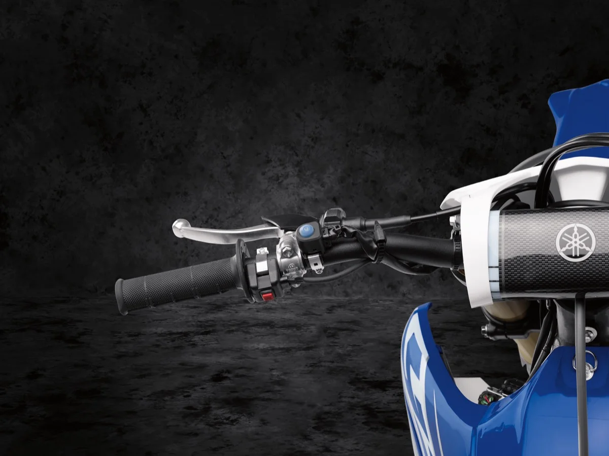 19_YZ250F_TeamYamahaBlue_D15.jpg