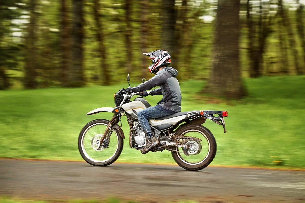 19_XT250_SandyBeige_A05.jpg