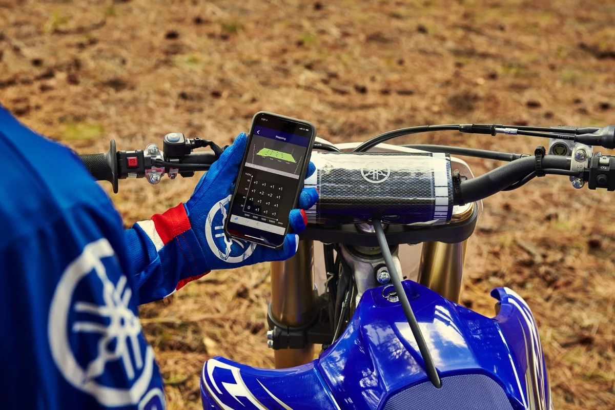 19_YZ450FX_TeamYamahaBlue_D06.jpg