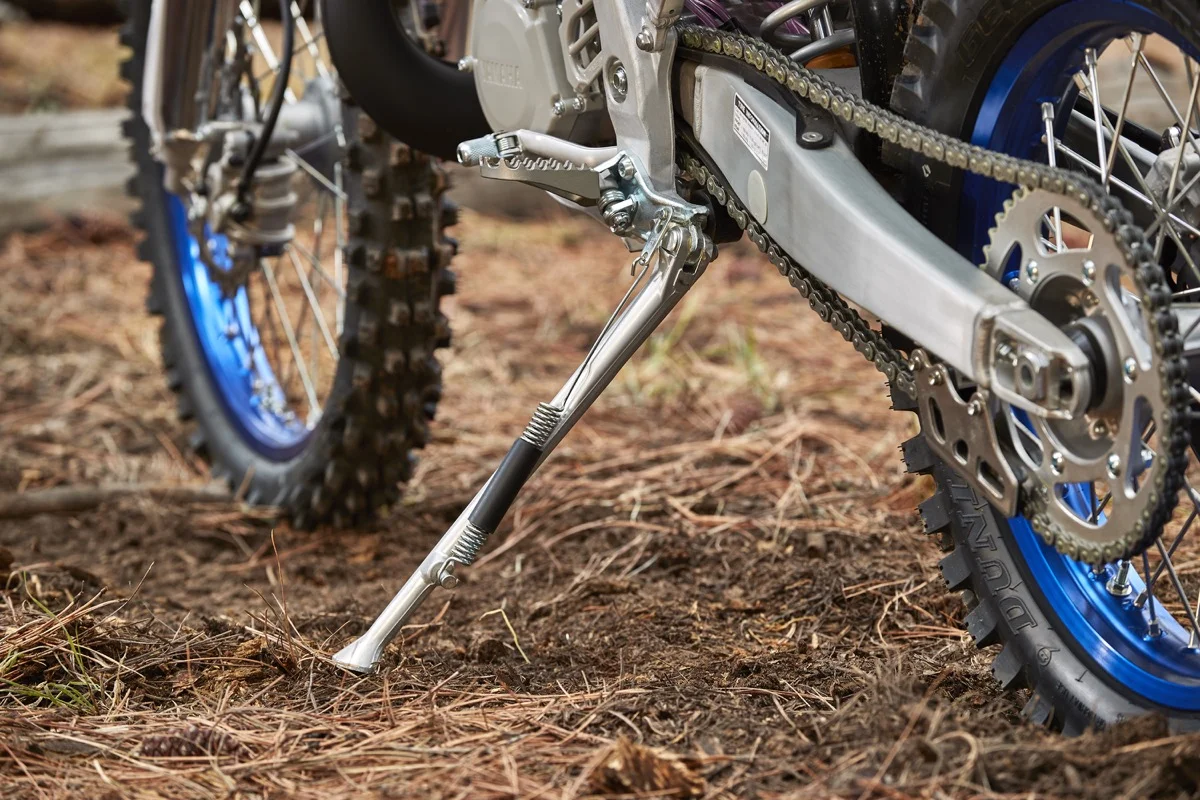19_YZ250X_TeamYamahaBlue_D01.jpg
