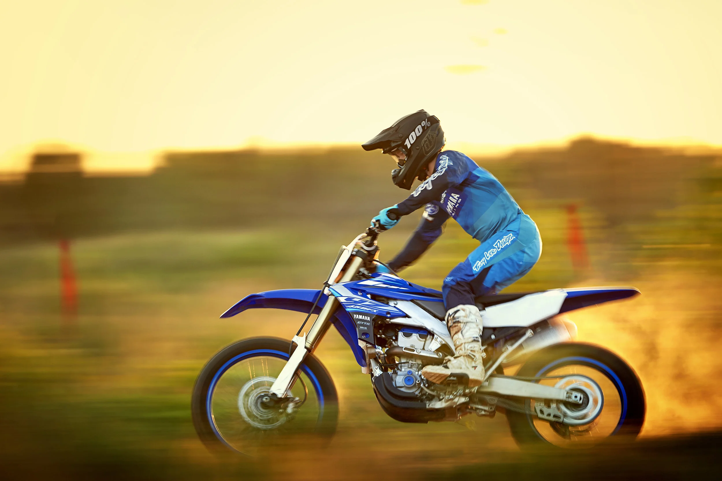 20_YZ450FX_TeamYamahaBlue_A06.jpg
