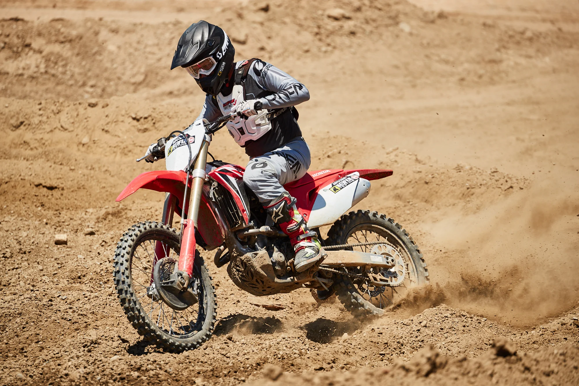 190814_drp_jonnum_honda_crf250r_1985_web.jpg