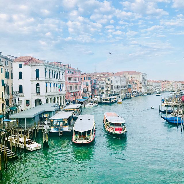 Okay my last Venice post.... maybe. Just a few scenic pics this time #veniceitaly #venice #italy #italy🇮🇹
