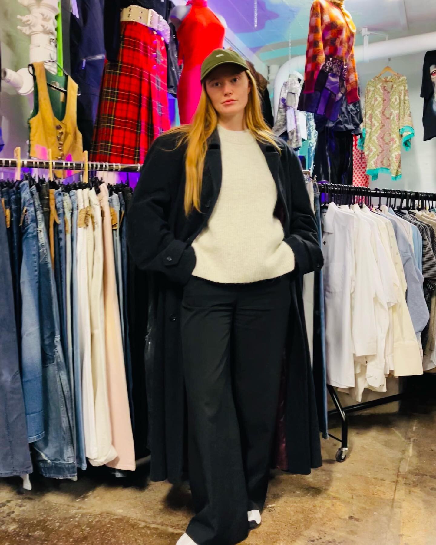 @jesssicacollum is ready for the winter with her amazing wool coat from Vintage Planet !
Come get yours !

@bricklanevintagemarket #bricklane #vintage #wool #coat #cashmere #vintageplanet