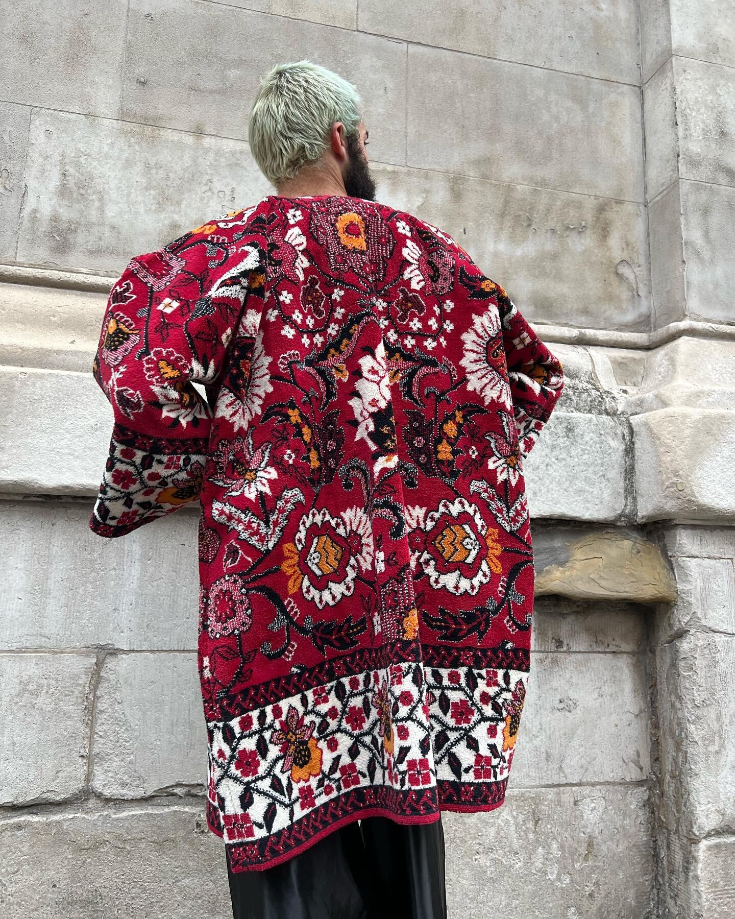 During the London Fashion Week, Vintage Planet will be presentinf the work of our amazing designers! These kimonos were upcycled from heavy jacquard and carpet materials by @mondecoded ❤️ Only at Vintage Planet

@bricklanevintagemarket

#upcycled #lf