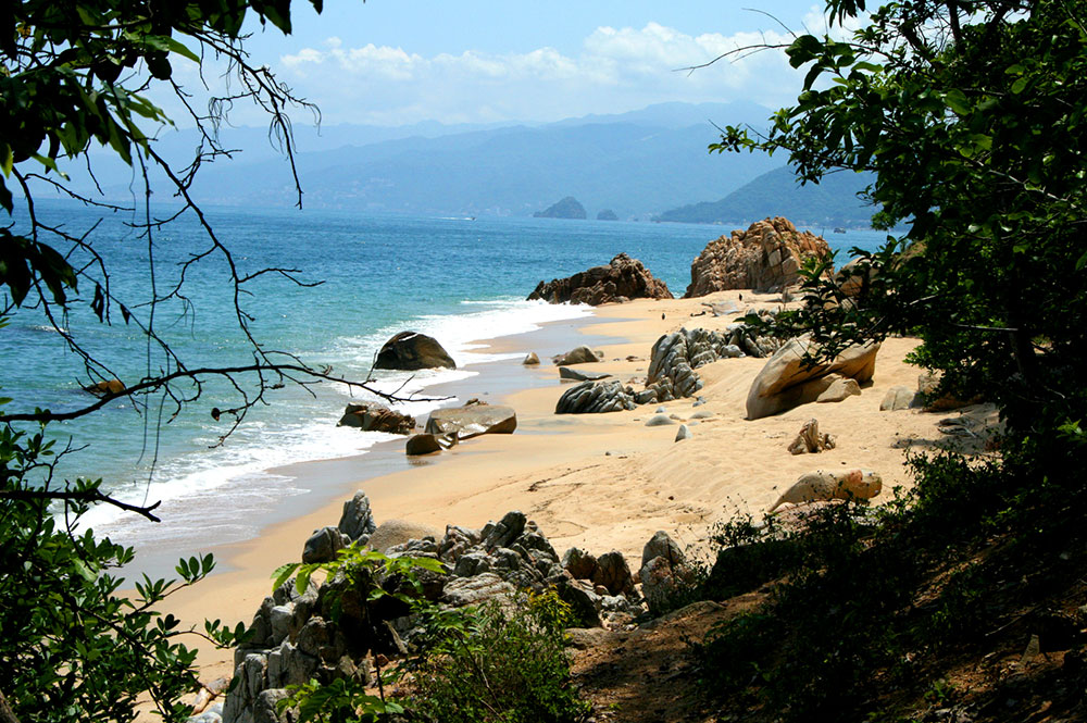  Our favorite beach next to Xinalani 