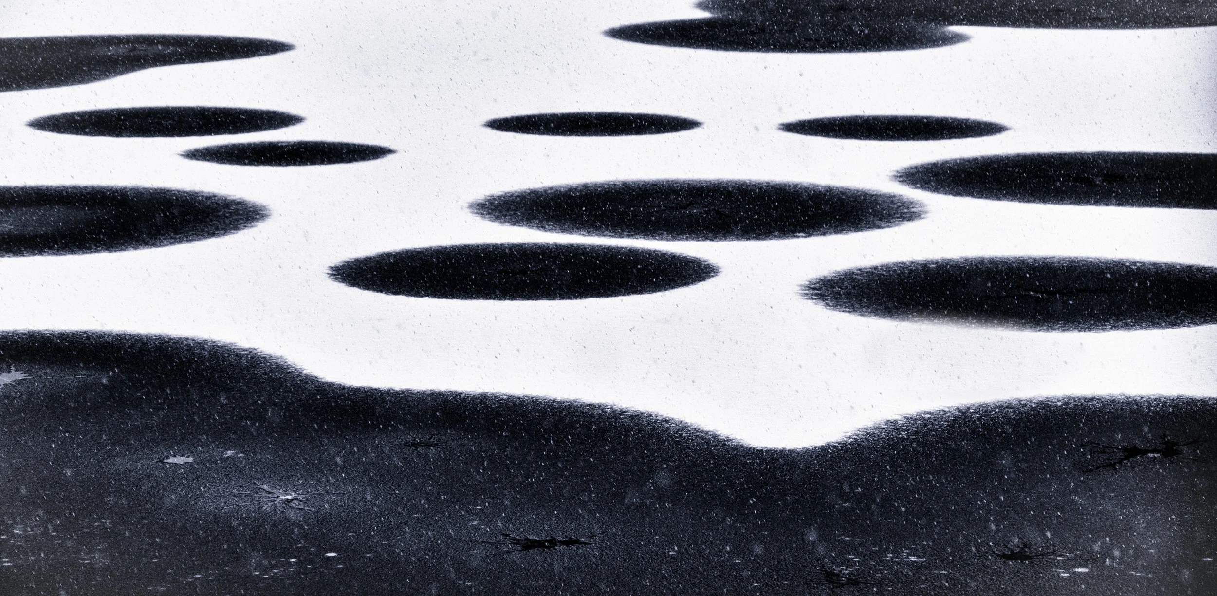 DISCOBOLI: The Cosmic Game