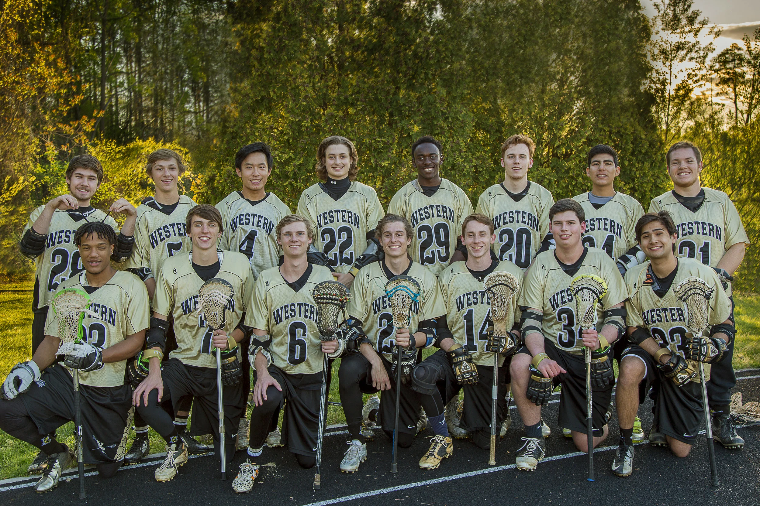 9G3A9141_Seniors_Smile.jpg