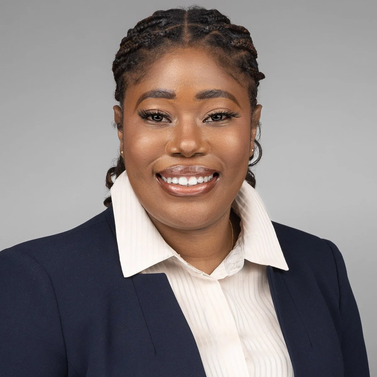 How to Maintain a Consistent Brand Image with Corporate Headshots