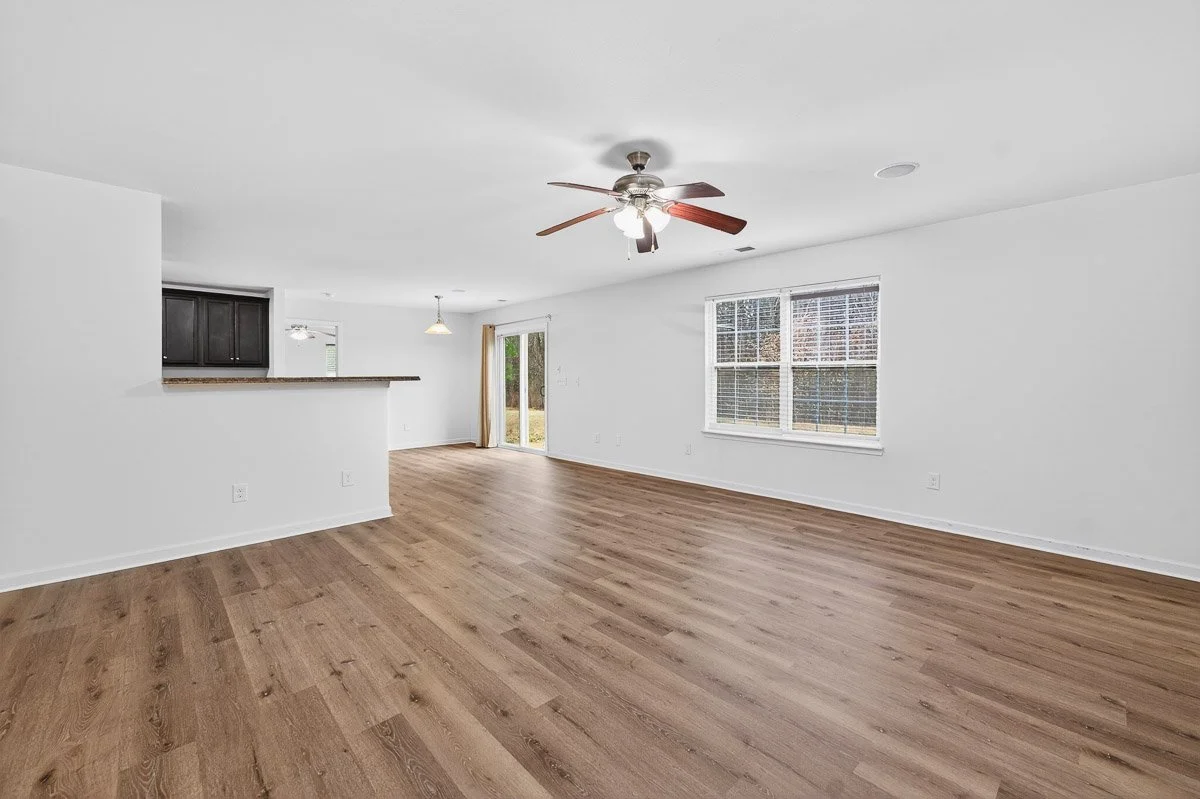 Original empty room before virtual staging services