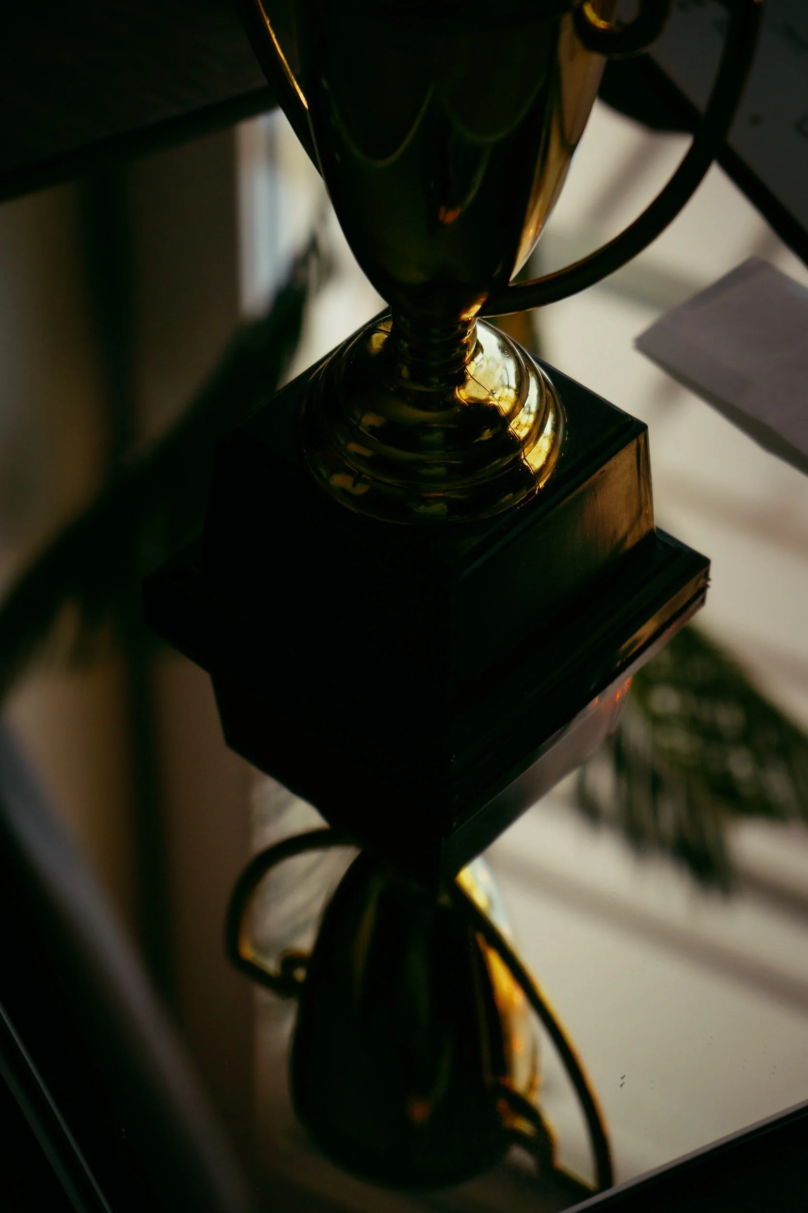 14 Smart Ways To Make The Most Of The Accolades A Company Receives