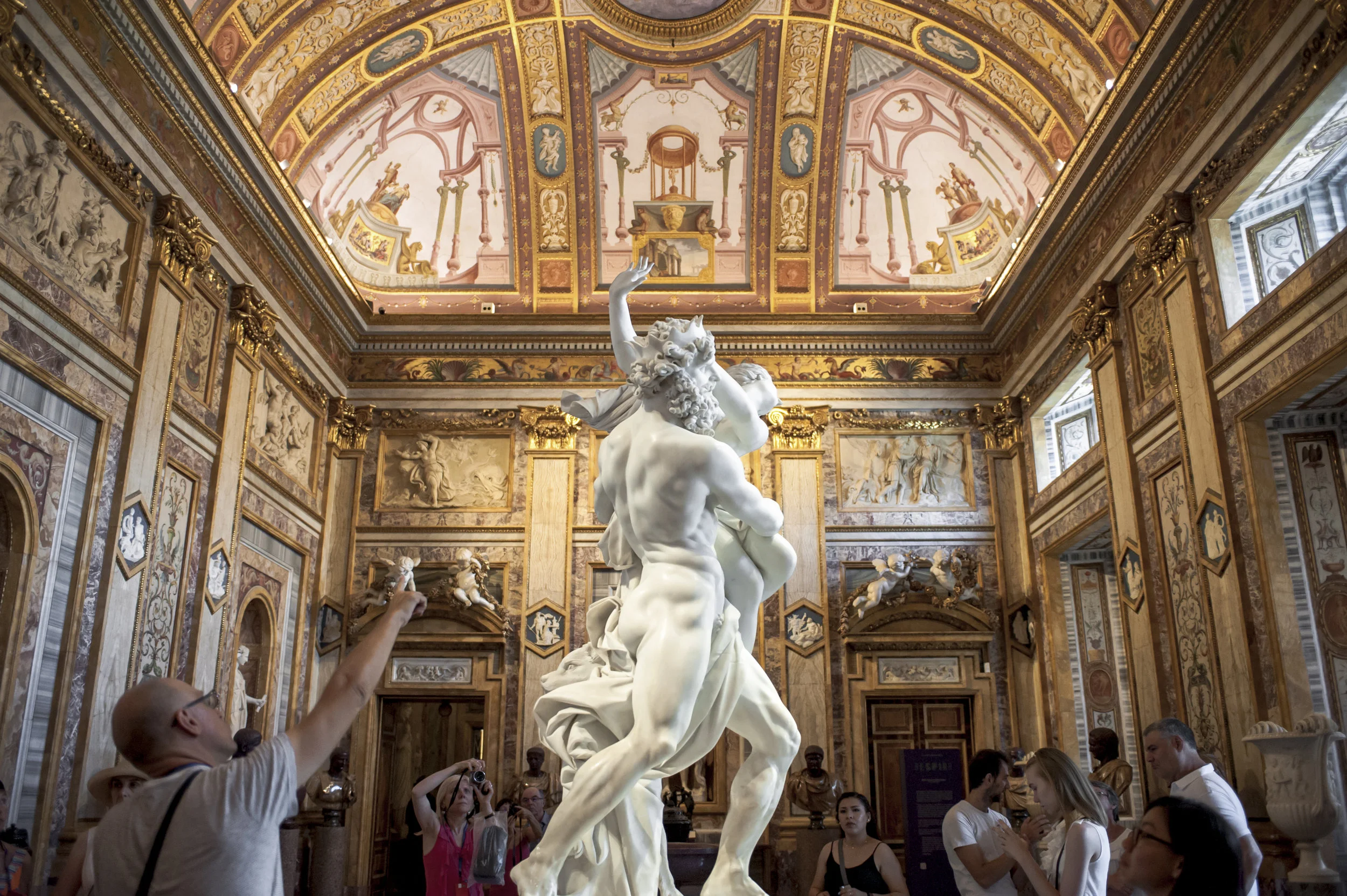 rome_statue.2.jpg