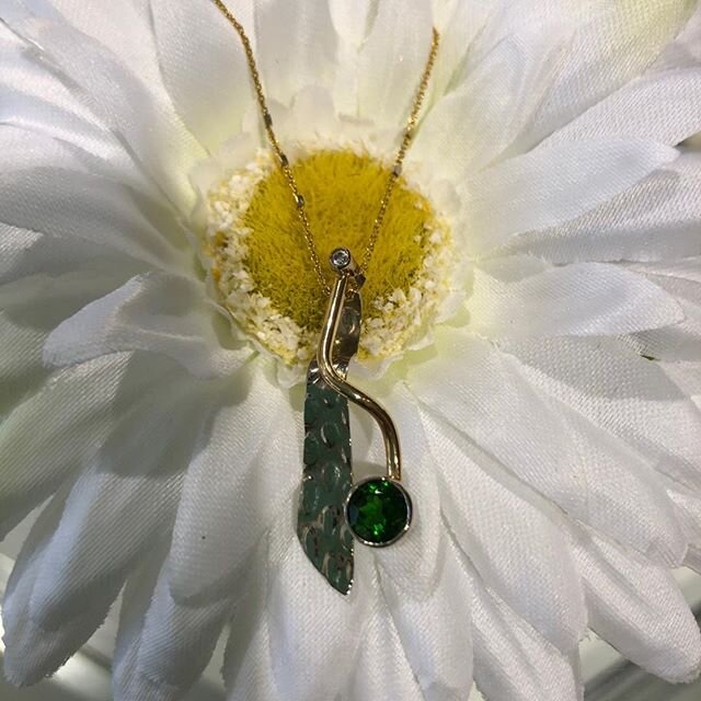 Beautiful Chrome Diopside two tone pendant $1100.00 30 percent off for Mother&rsquo;s Day  thru May 31st  #mothers day#Downtown Naperville #jewelry