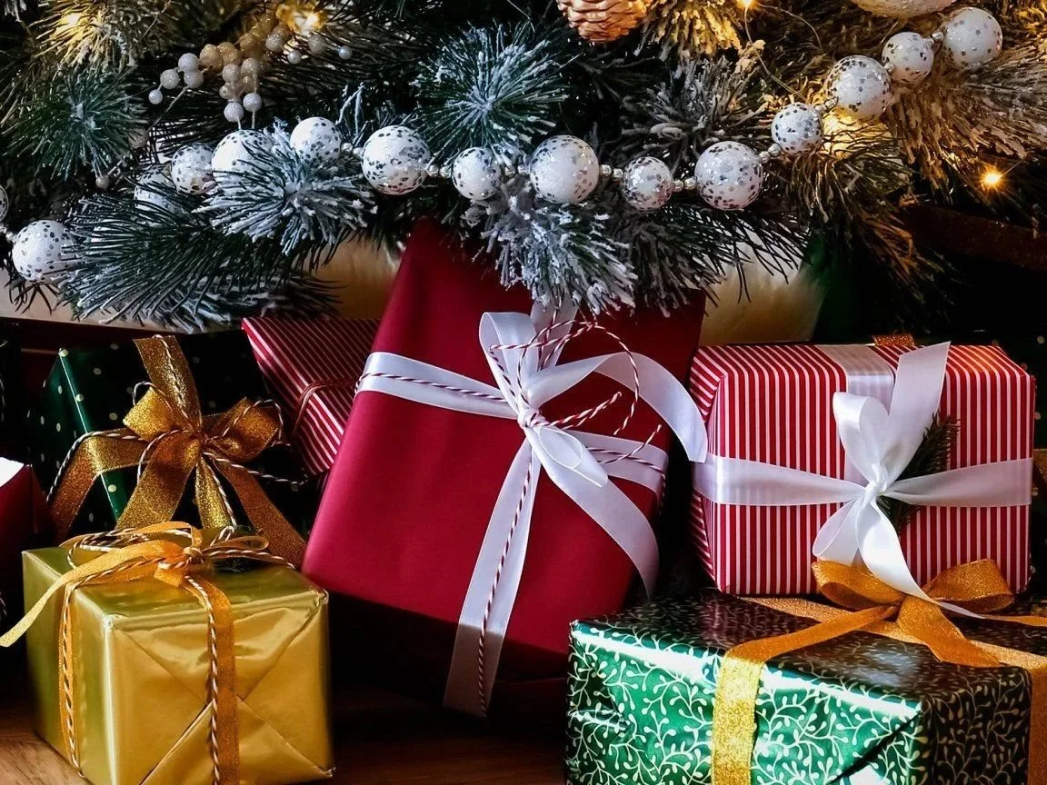 🎁 The Presents Project: A CraftWork Tradition! 