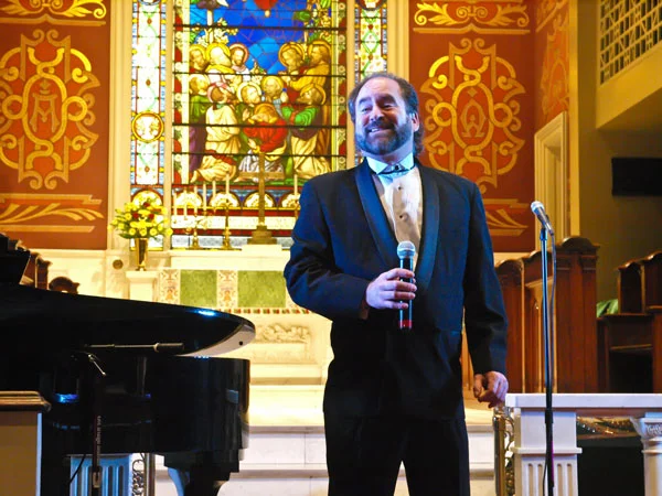 2011 Judge Craig Schulman performs