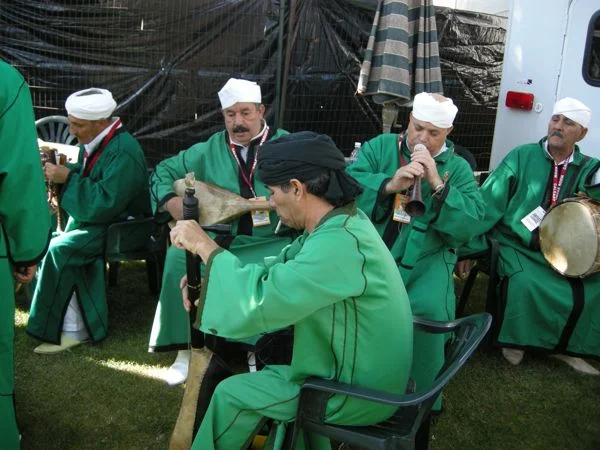 144.jpg