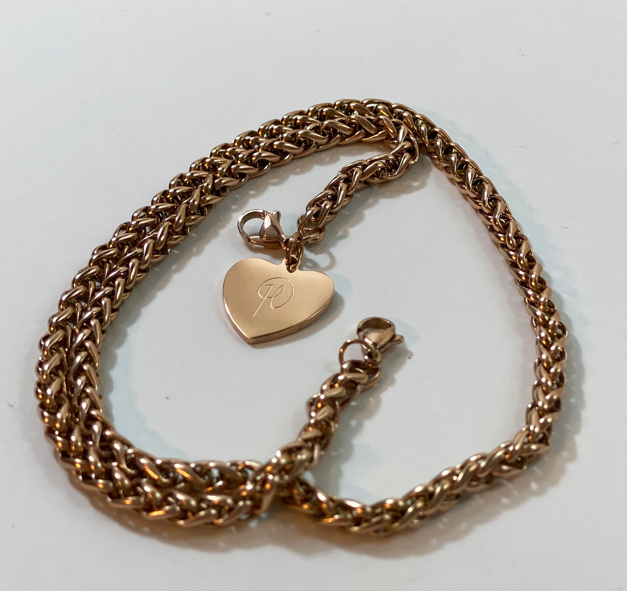 Little Hols.e Mask Chain