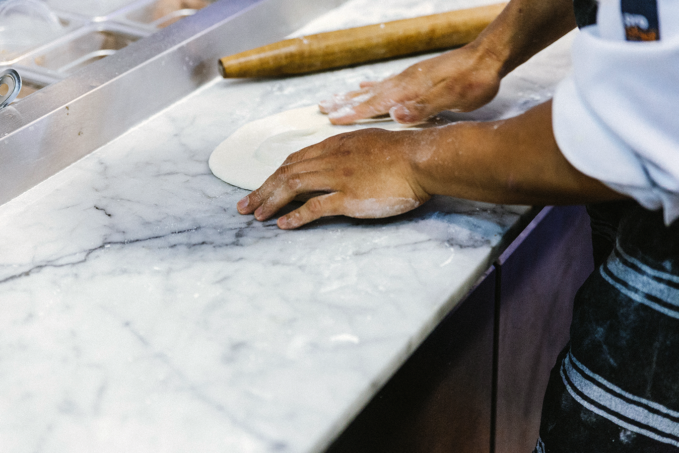 La-Fourchette-restaurant-pizza-kitchen02.png