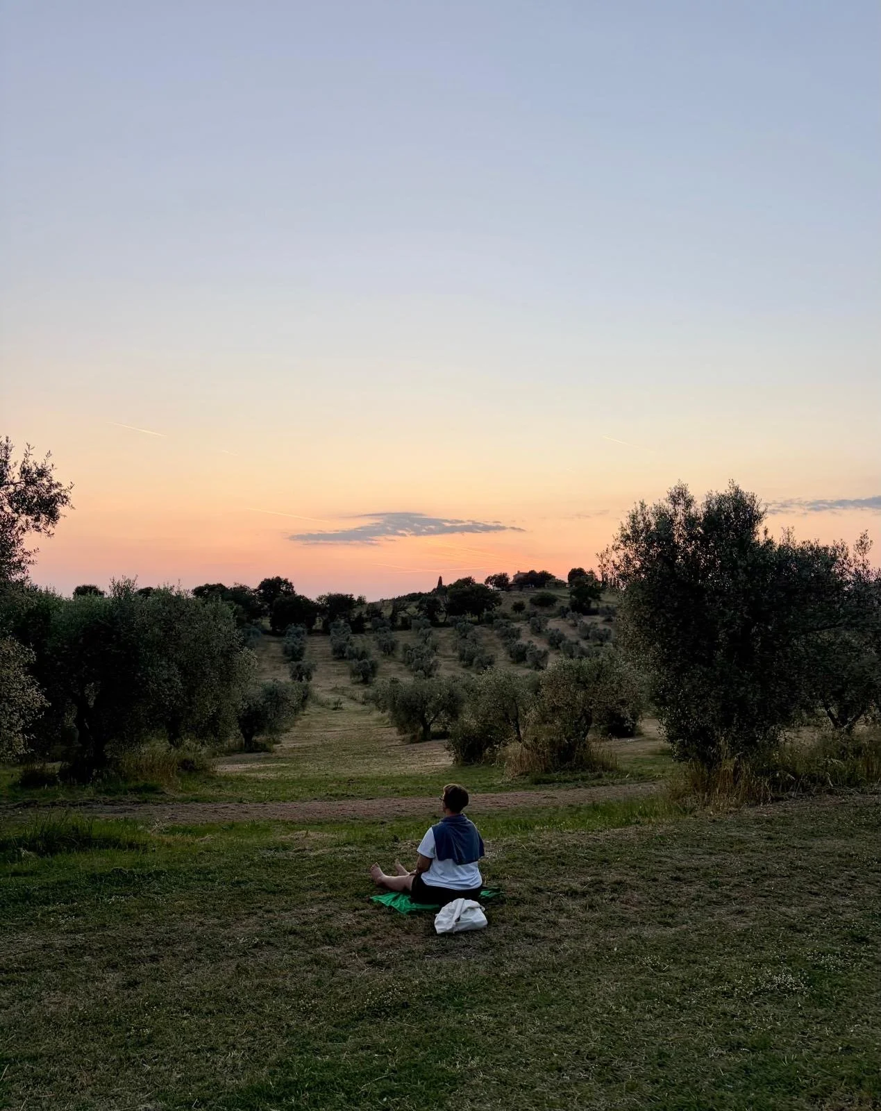 yoga meditation retreat tuscany italy