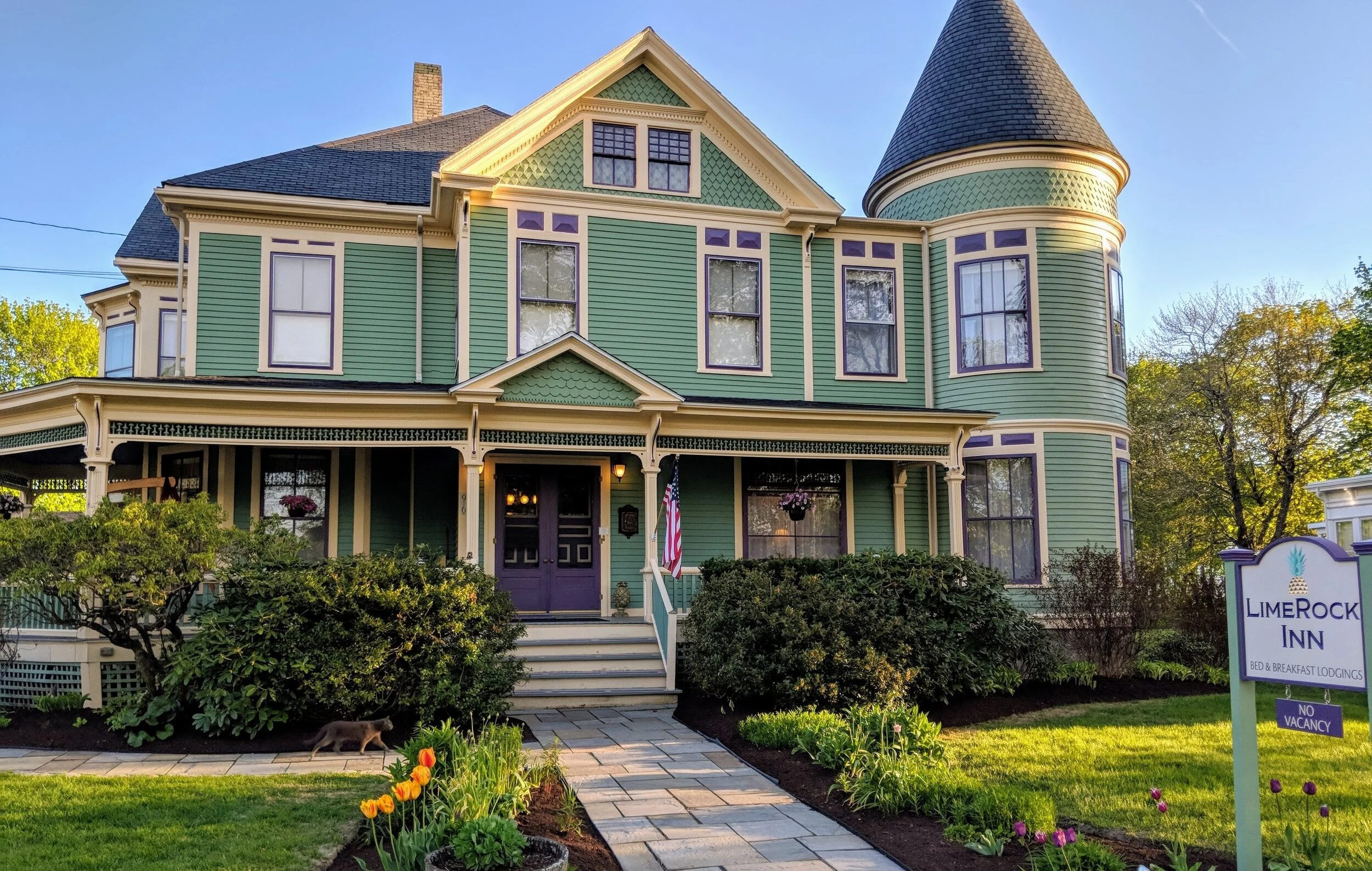 LimeRock+Inn+Exterior+House+Photo.jpeg