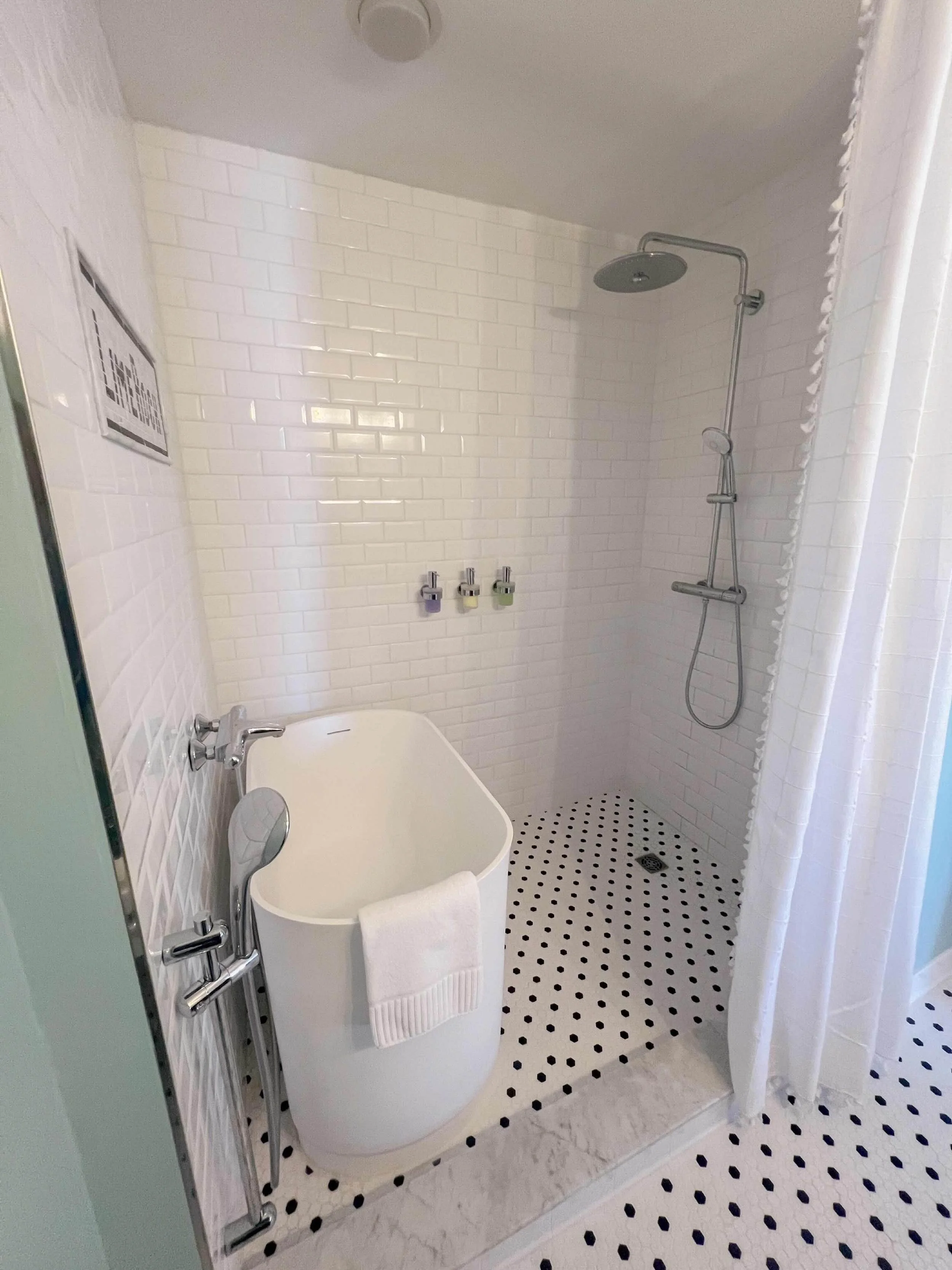 resizecom_Grand bath 2.jpeg