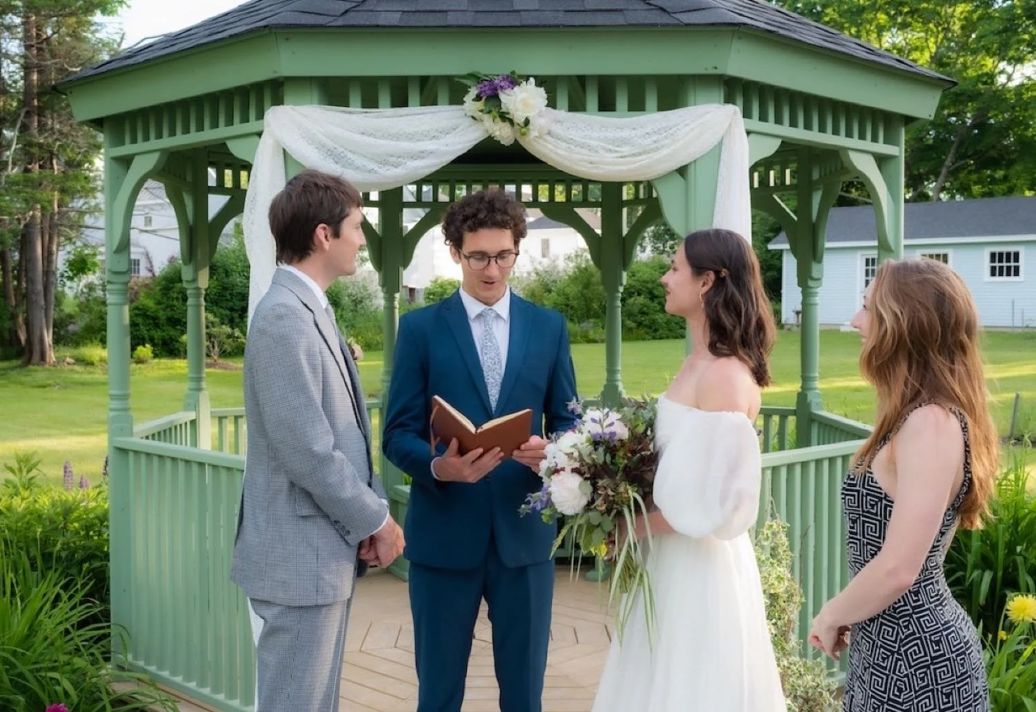 1500 Wedding gazebo.jpg
