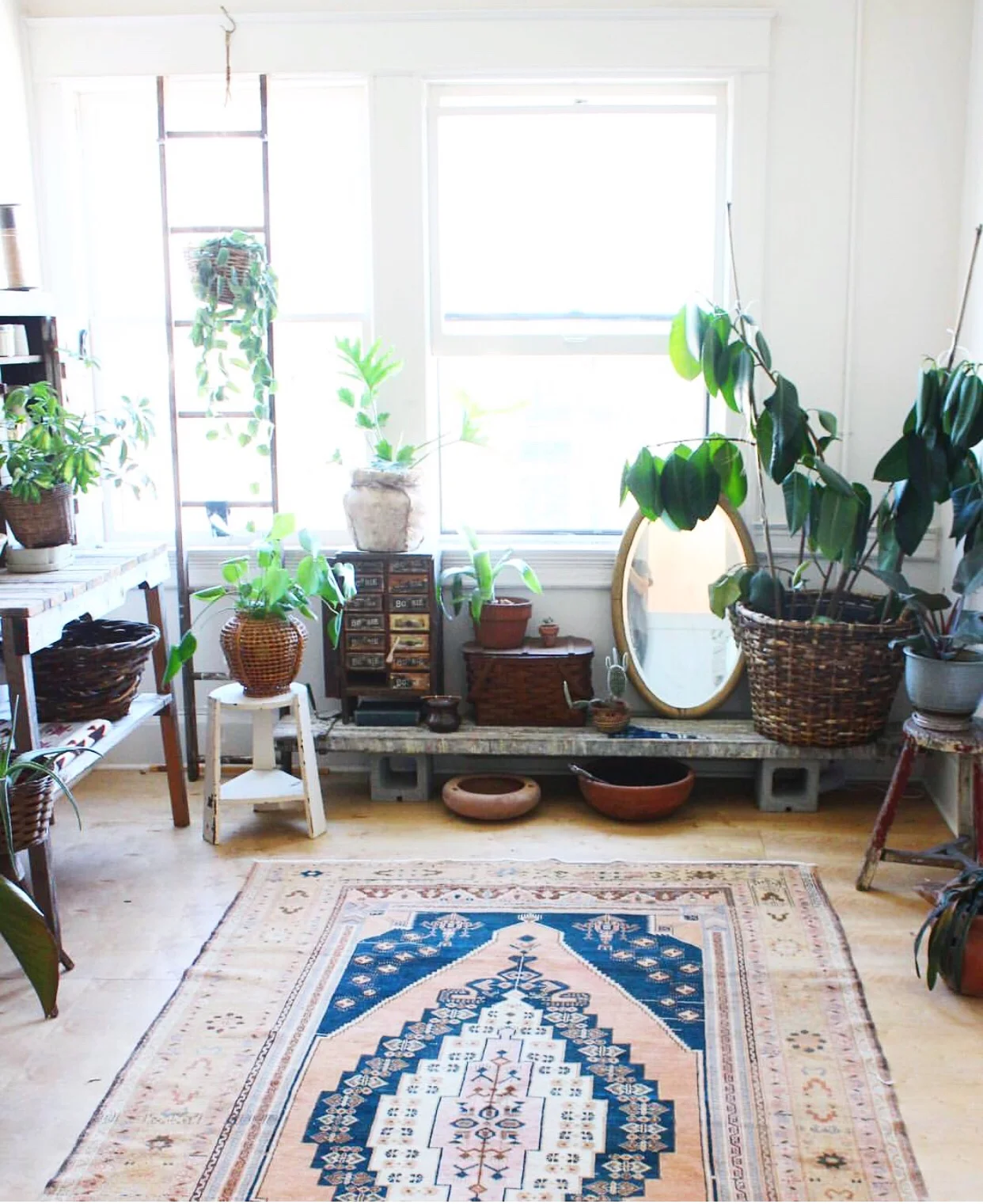 Photo inspiration by Anna Louise of Experimental Vinatge
