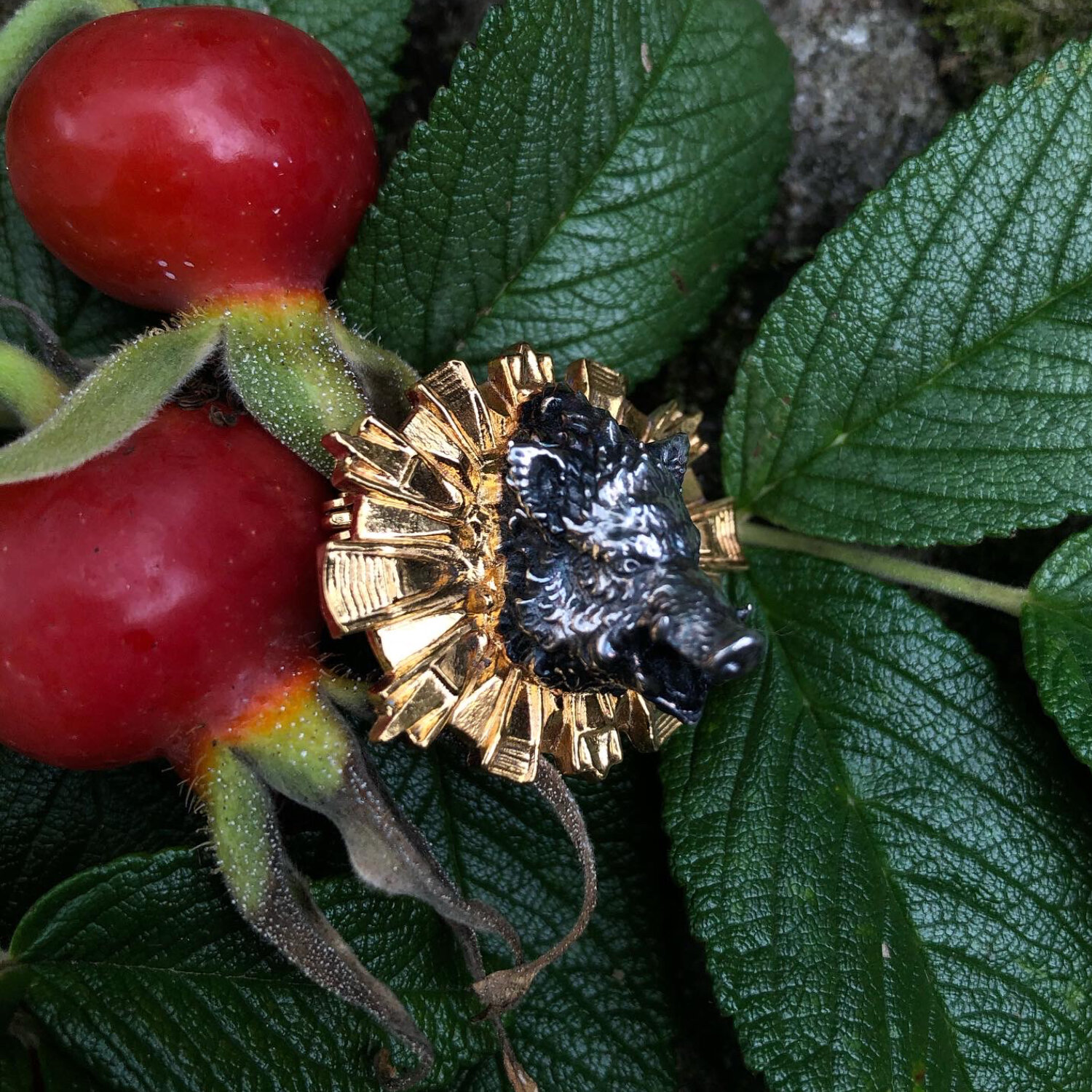 Jagdabzeichen_Wildschwein mit Sonne.jpg