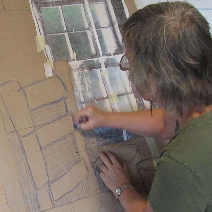 bobbibaughstudio-8-16-blog-drawing-at-easel.jpg