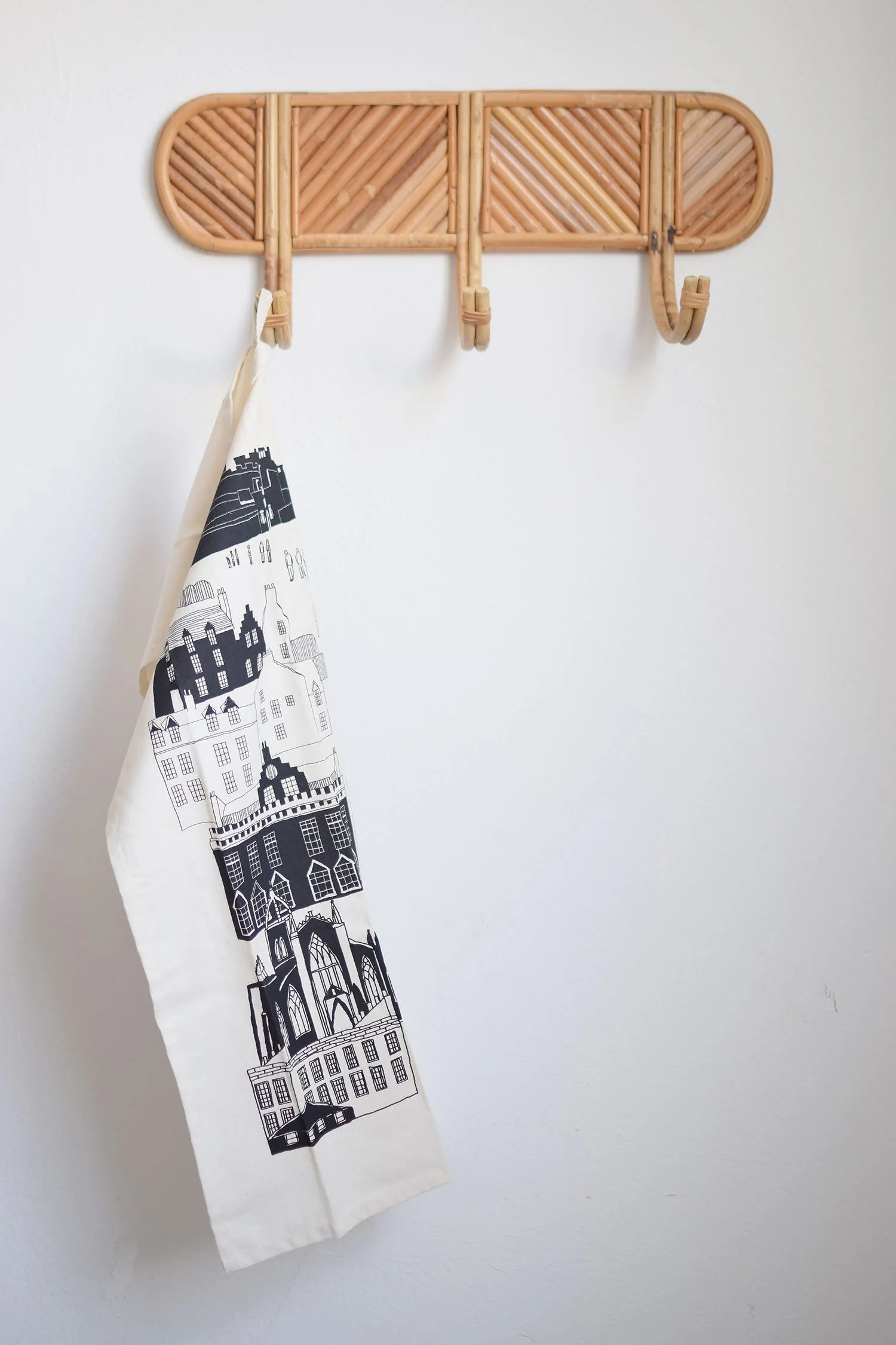 Edinburgh Castle Royal Mile tea towel designed by local Edinburgh artist Sally Fisher