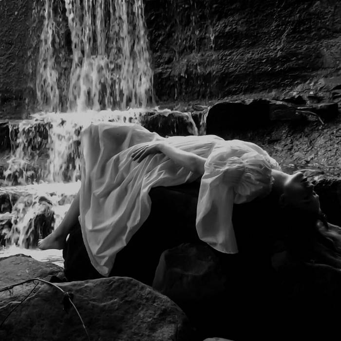 Sacrifice of Sirens by Temple ov Saturn 2 remixes in celebration of the Solstice. Free download.