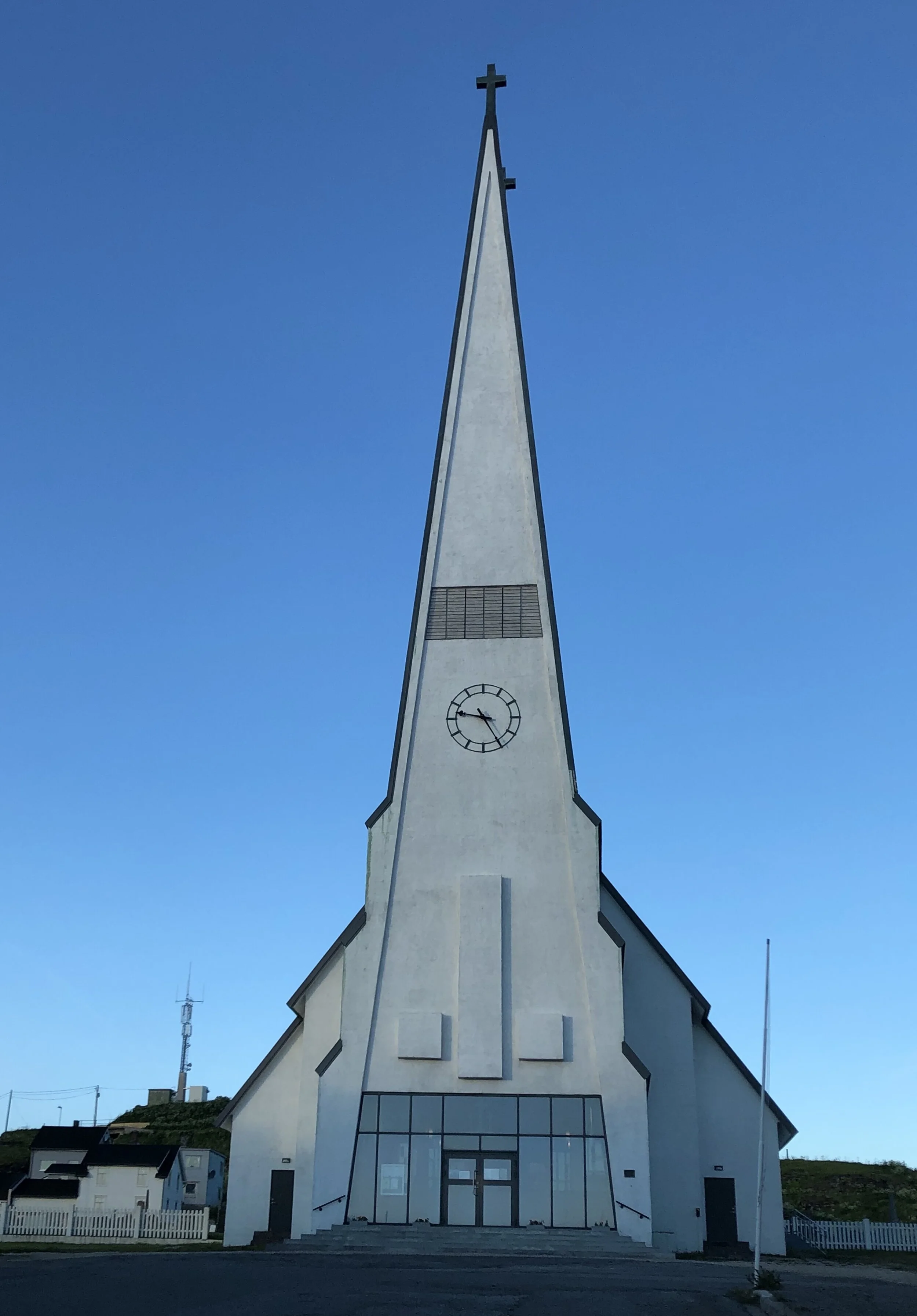 Vardø Kirke.jpeg