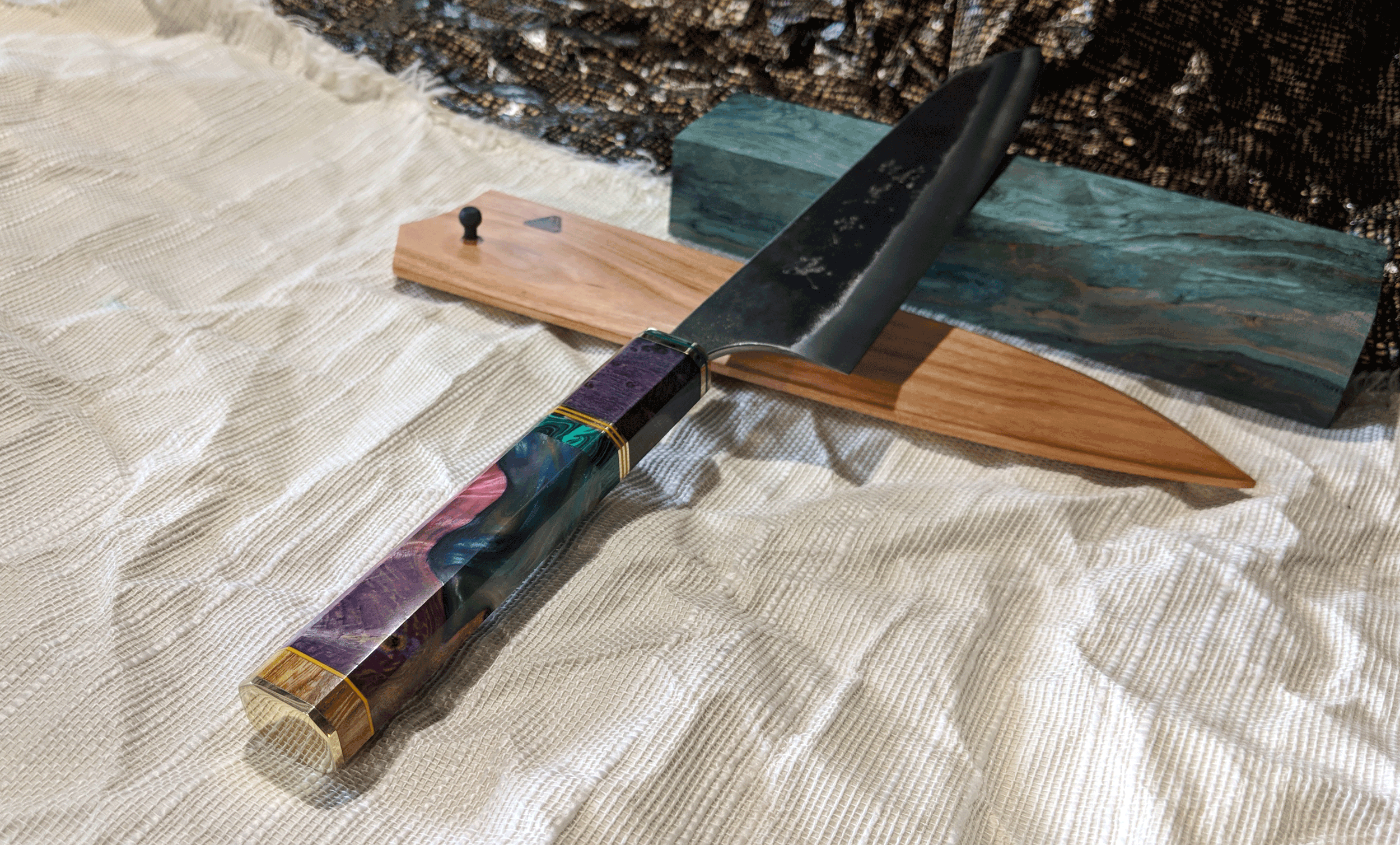 "Kind of flashy, but still fun. It’s exactly what I wanted, and the saya just rounds everything out. I also wanted to support a TX based artisan. I work with a lot of local farms and ranchers, so it just made sense." - Cody Sharp