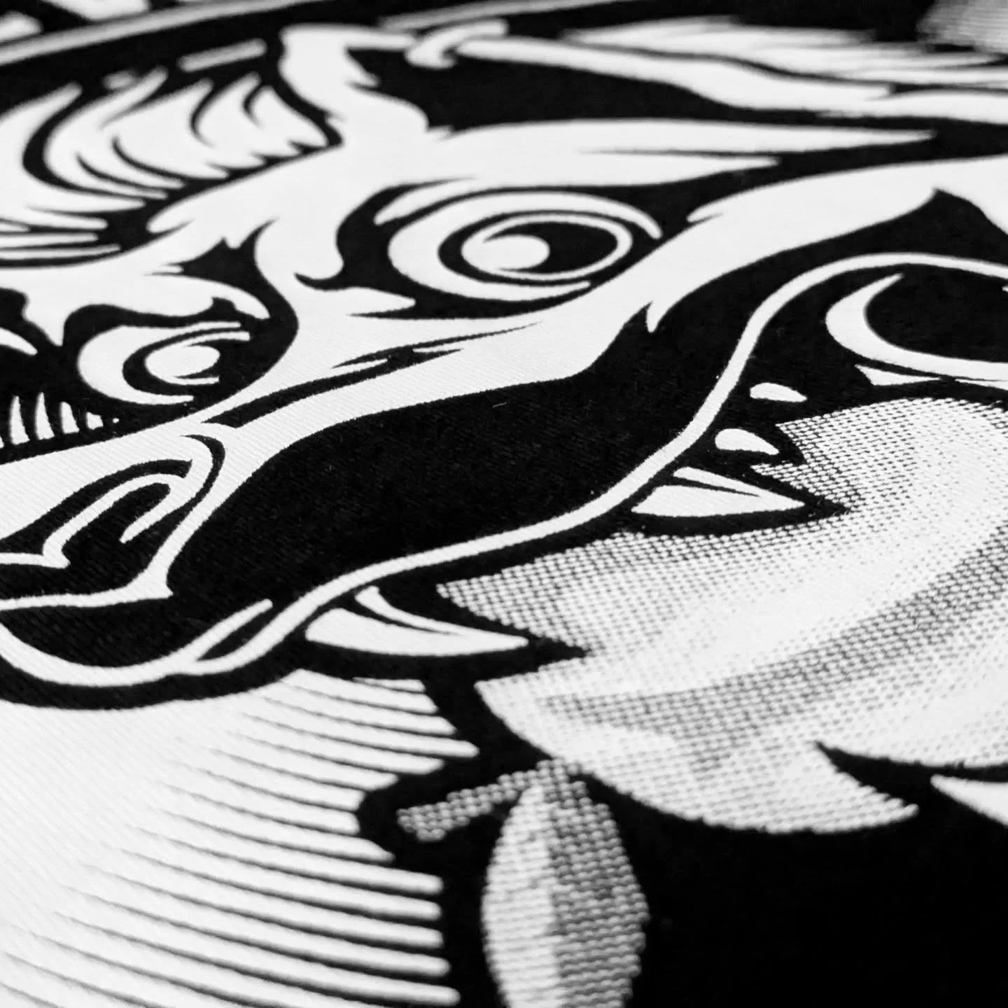 New merch for @housewolfrecords fresh off the press! Check them out if you haven't already! The chillest record shop around with an insanely good selection of albums.

#localrecordstore #recordshop #vinylshop #vinyl #music #screenprinting #woodstockg