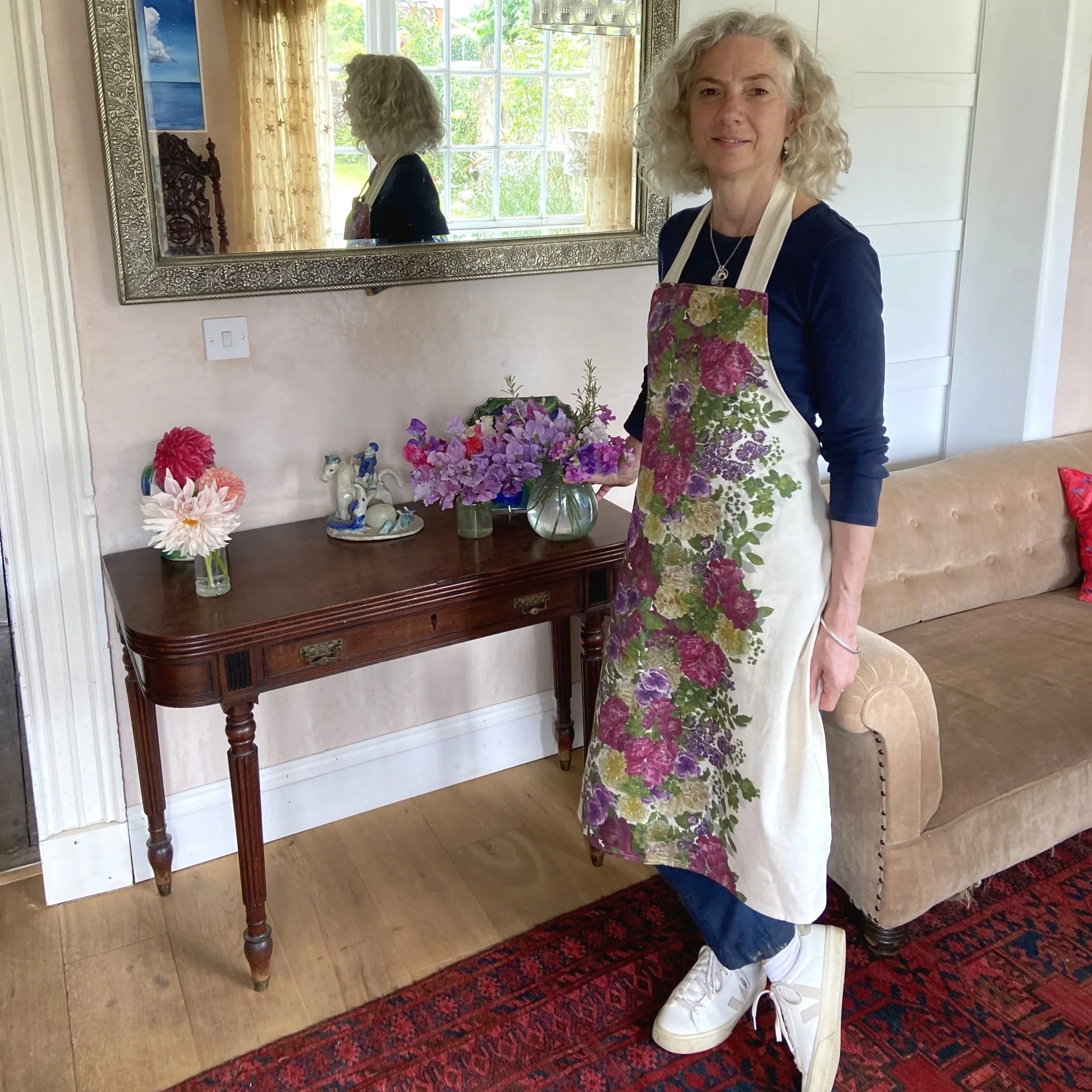 Floral rose garland linen apron