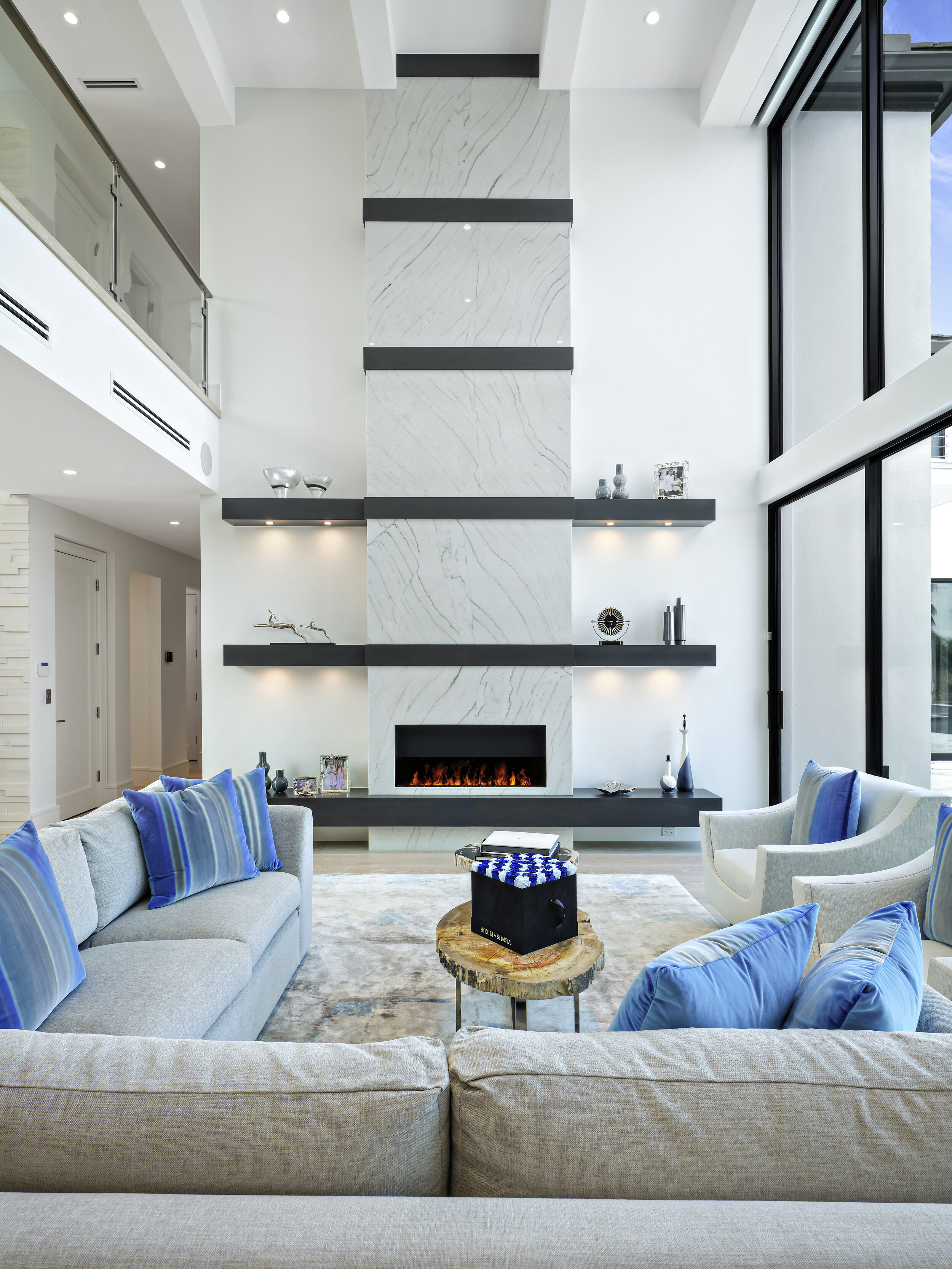 Onshore 102 Lighthouse HR-007.JPG