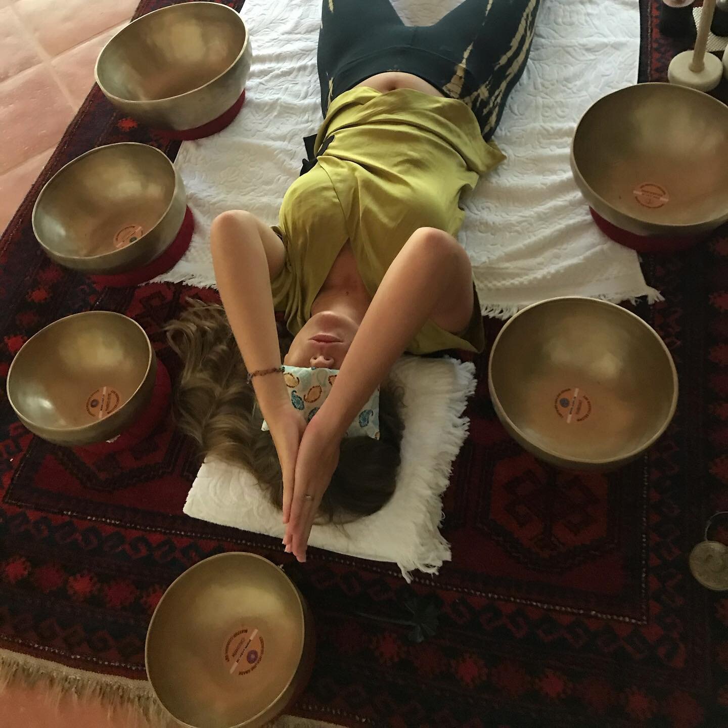 Thérapie par le son par les bols tibétains.
Très Belle expérience. 🤩🙏🌟💫🙏#soundtherapy #bolstibétains #guerisonspirituelle #soundhealingtherapy #peace#meditation #staygulf#straphaël #sttropez