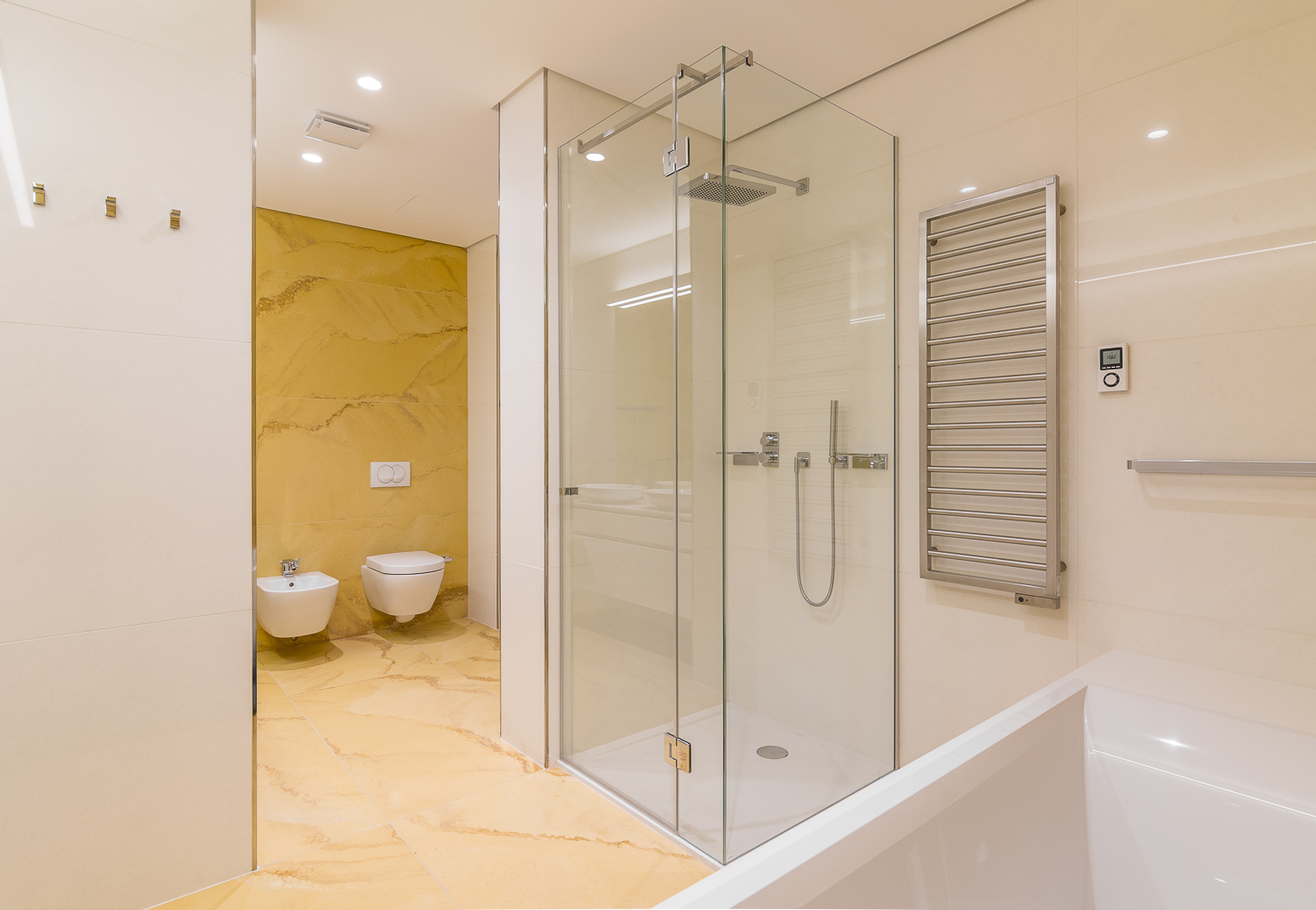 Dukley-Gardens-Budva-Interiors-Bathroom-03.jpg
